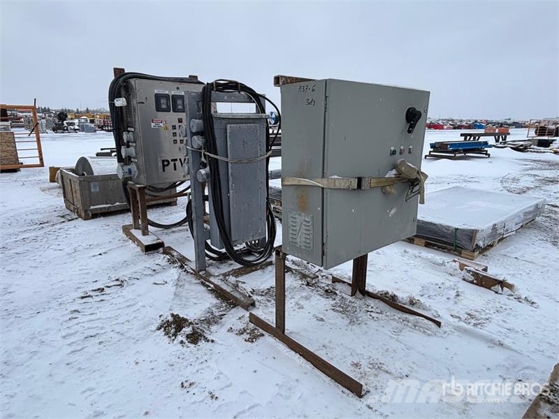  Quantity of (3) Lynx 40 VFD Panel Équipement de forage de pétrole et de gaz