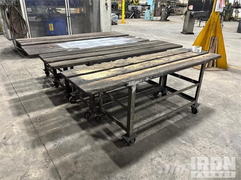 Quantity of (3) Metal Shop Tables Rolling Shop Tab Utilaje construcții - Altele