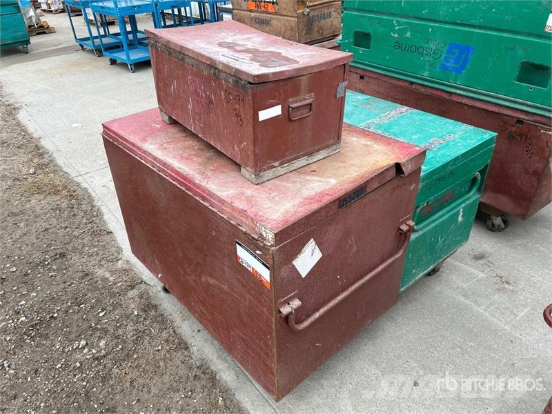 Quantity of (3) Miscellaneous Job Site Box مكونات أخرى