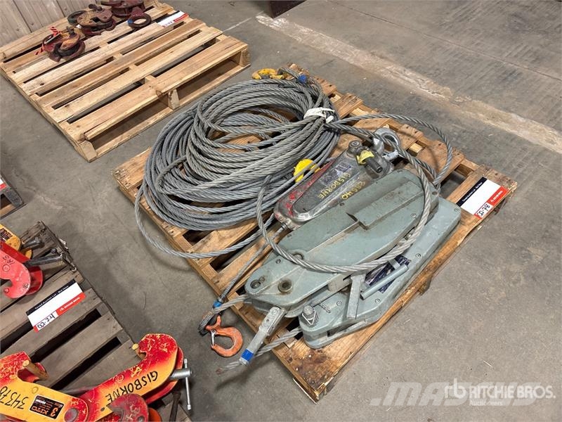 Quantity of (3) Miscellaneous Tirfors مكونات أخرى