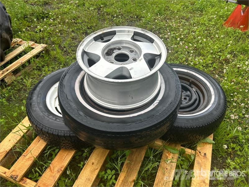 Quantity of (3) Mixed Tires Tyres, wheels and rims