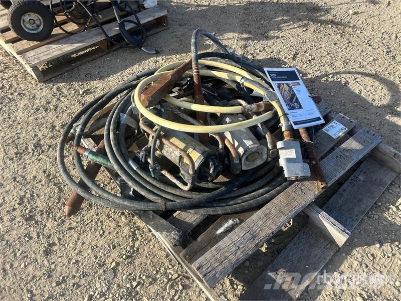  Quantity of (3) Oztec Electric Concrete Vibrator Kompaktory