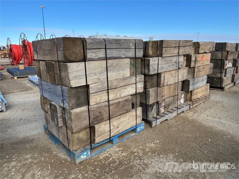  Quantity of (3) Pallets of Dunnage 10 in x 10 in مكونات أخرى