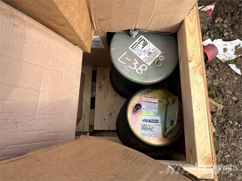 Quantity of (3) Pallets of Air Bags Transportes - Outros