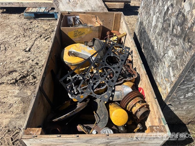  Quantity of (3) Pallets of Miscellaneous Engine Pa Drugi deli