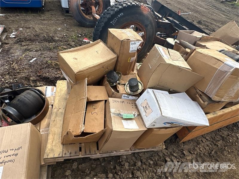 Quantity of (3) Pallets of Air Bags Transportes - Outros