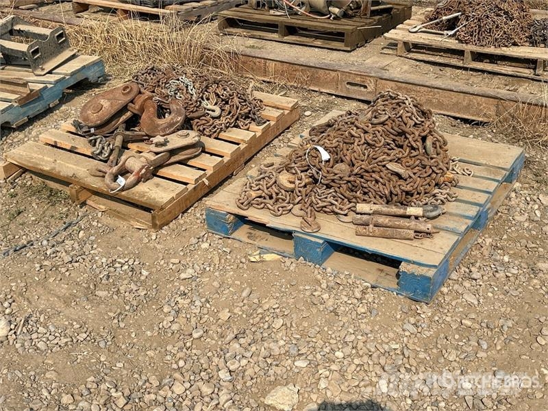 Quantity of (3) Pallets of Rigging 起重机配件设备