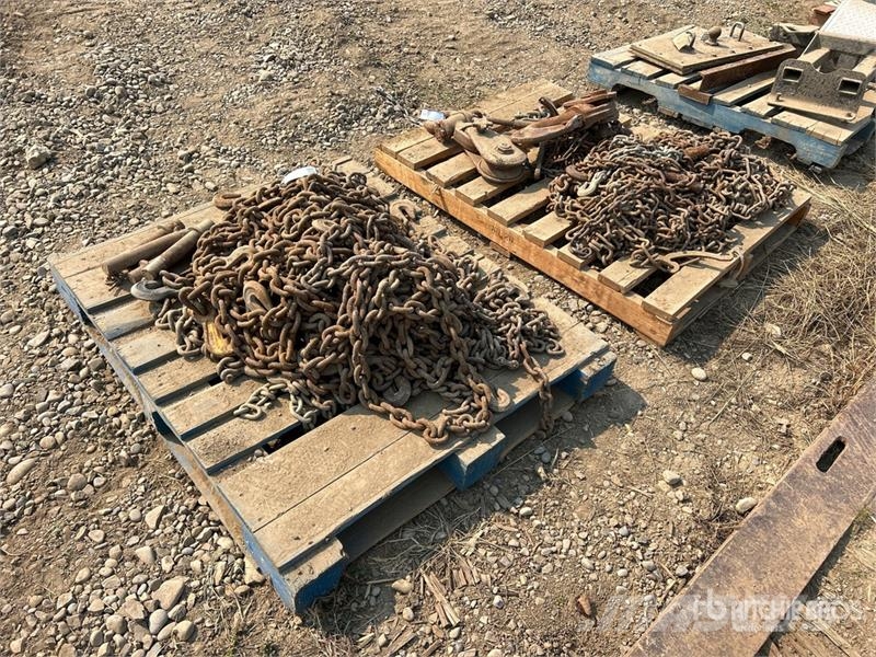 Quantity of (3) Pallets of Rigging 起重机配件设备