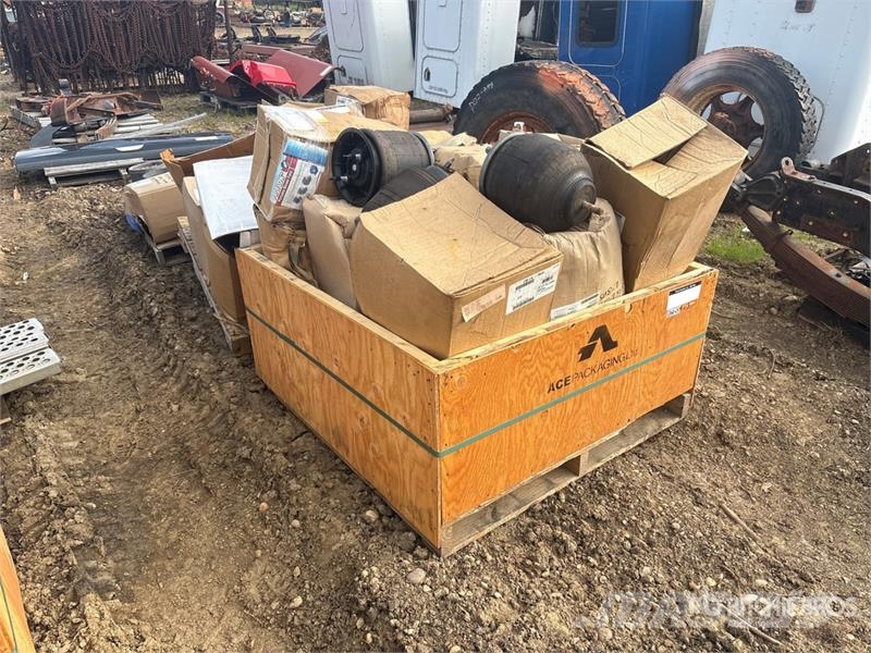 Quantity of (3) Pallets of Air Bags Transportes - Outros