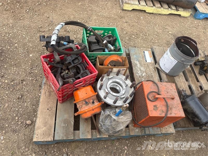 Quantity of (3) Pallets of Miscellaneous Parts Transportes - Outros