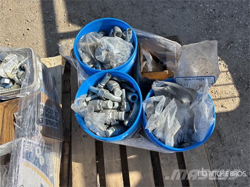 Quantity of (3) Pallets of Hydraulic Hose Fittings Kiti naudoti statybos komponentai
