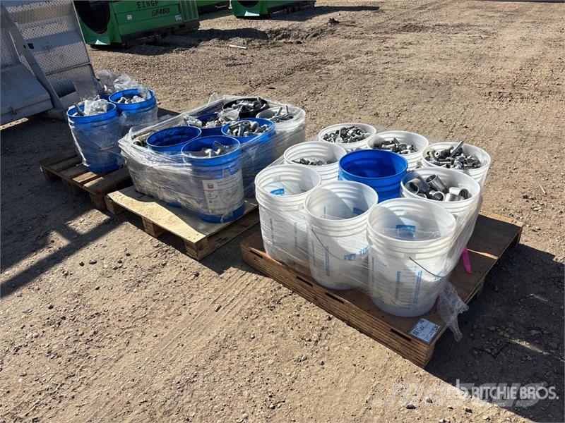 Quantity of (3) Pallets of Hydraulic Hose Fittings Kiti naudoti statybos komponentai