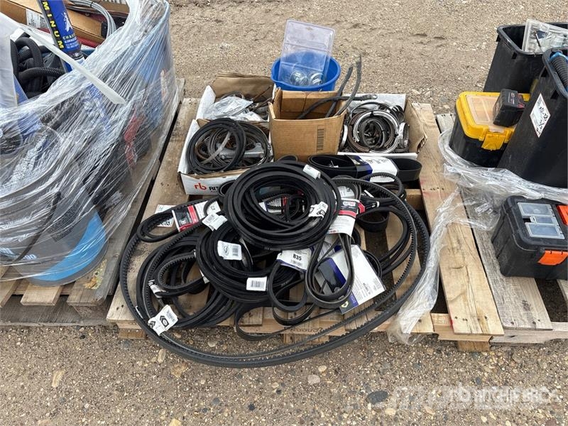  Quantity of (3) Pallets of Tools and Parts Andre komponenter