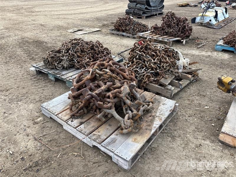  Quantity of (3) Pallets of Tire Chains معدات البناء - غير ذلك