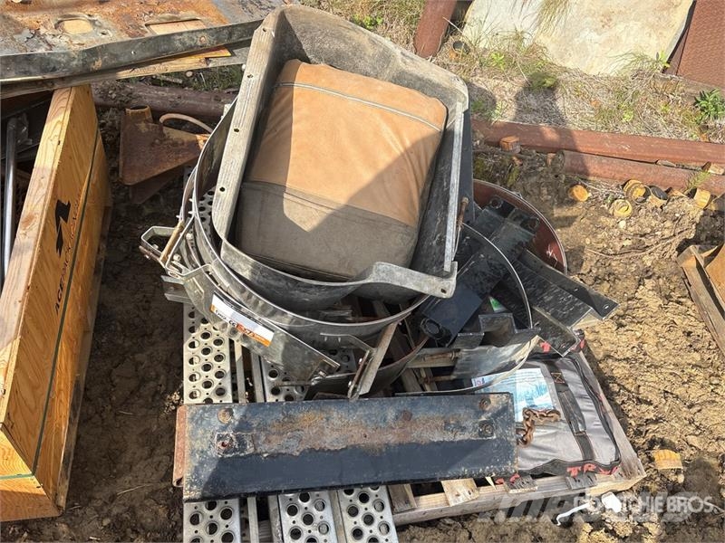 Quantity of (3) Pallets of Miscellaneous Parts Transportes - Outros