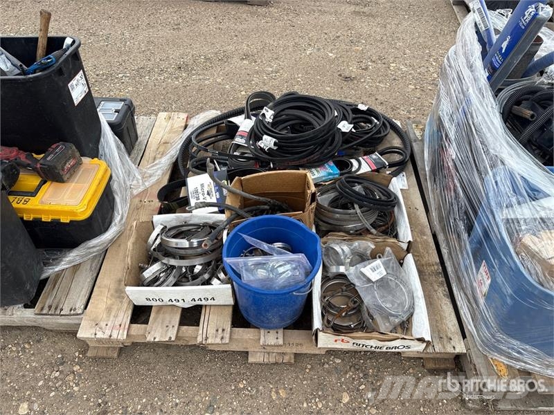  Quantity of (3) Pallets of Tools and Parts Andre komponenter