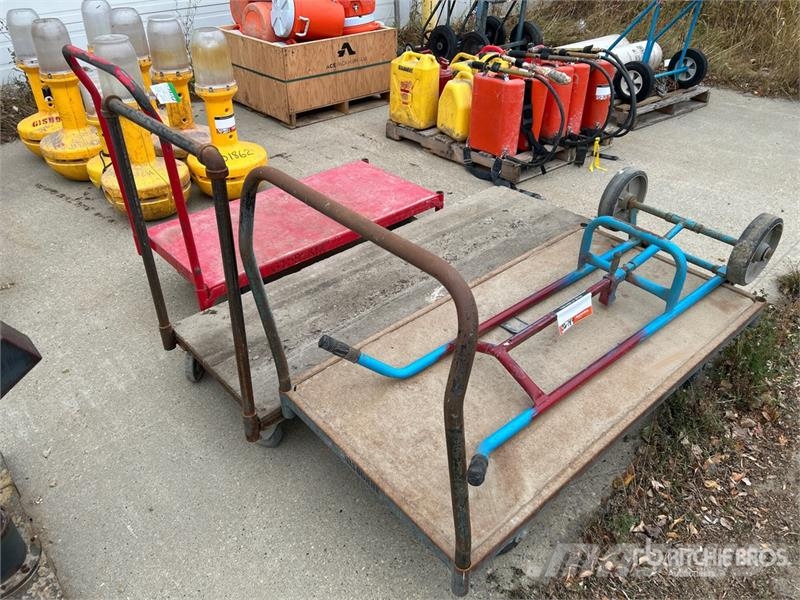  Quantity of (3) Platform Shop Carts مكونات أخرى