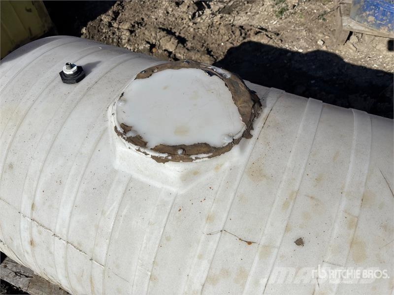  Quantity of (3) Poly tank and containments المصاعد والرافعات المادية