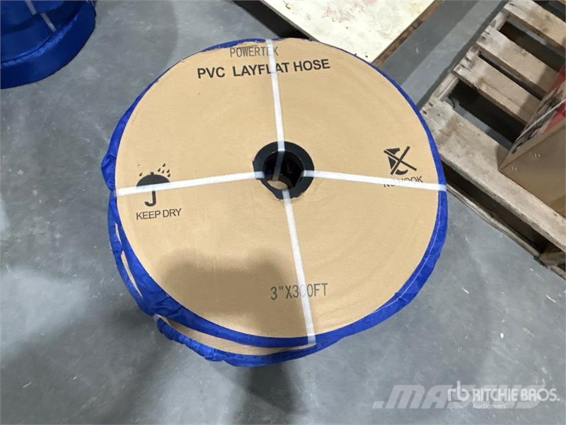 Quantity of (3) Powertek 3 in x 300 ft Water Hose Beton tartozékok