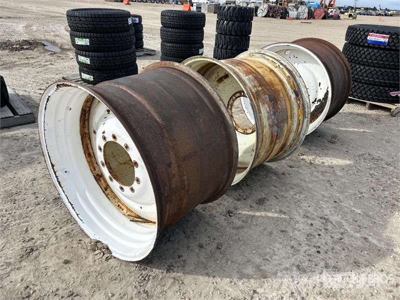  Quantity of (3) Rims - Fits Case Equipment Építőipar - Egyebek
