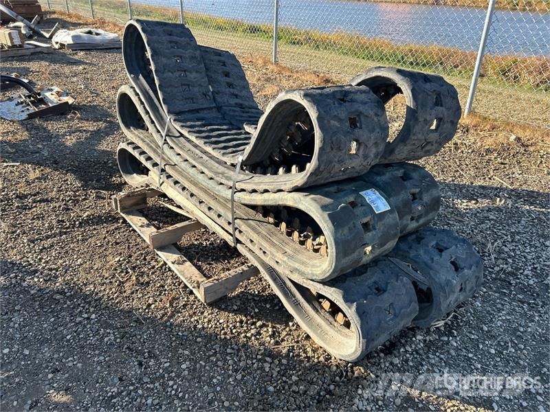  Quantity of (3) Sets of 12 in Skid Steer Tracks مكونات أخرى