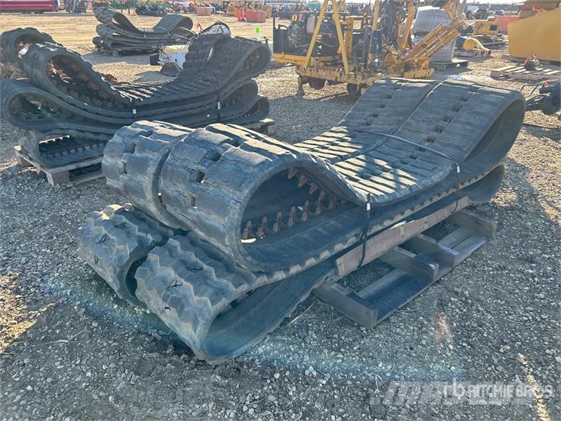  Quantity of (3) Sets of 17 in Skid Steer Tracks مكونات أخرى