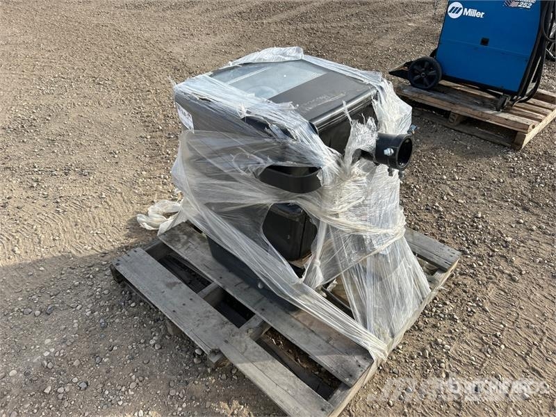 Quantity of (3) Shop Work Lights Sonstige Baumaschinen