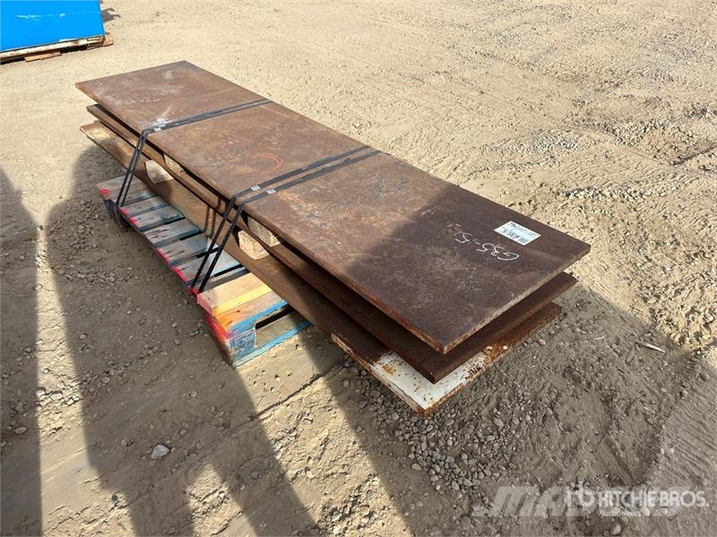 Quantity of (3) Steel Plates Būvniecība- Citi