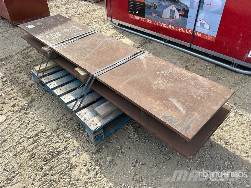 Quantity of (3) Steel Plates Būvniecība- Citi