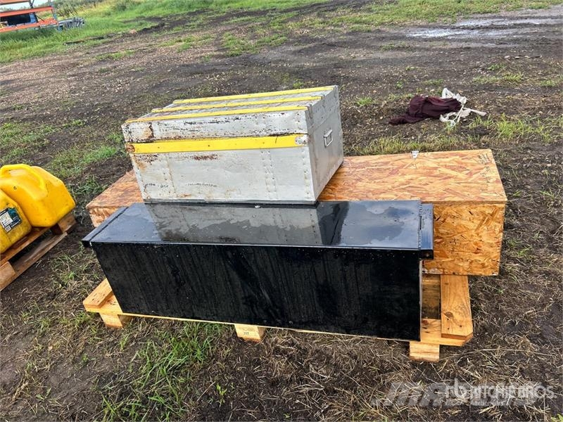 Quantity of (3) Storage Boxes & Tool Cabinets Drugi deli