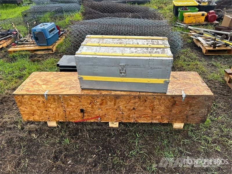 Quantity of (3) Storage Boxes & Tool Cabinets Drugi deli
