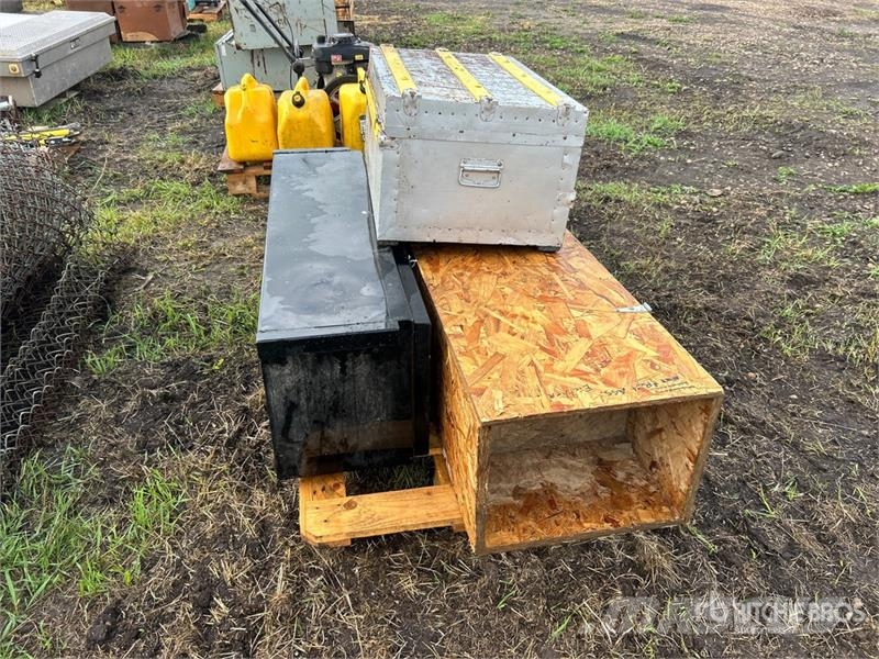Quantity of (3) Storage Boxes & Tool Cabinets Drugi deli