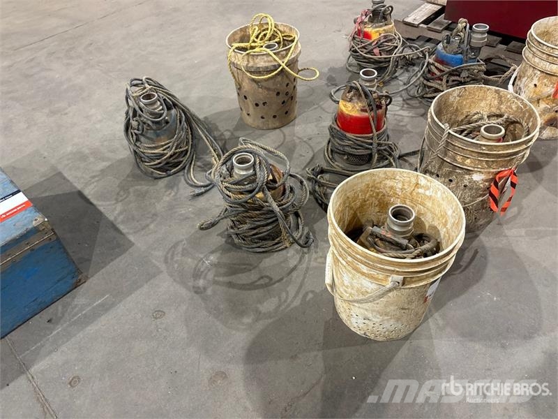 Quantity of (3) Submersible Water Pump Drugi deli