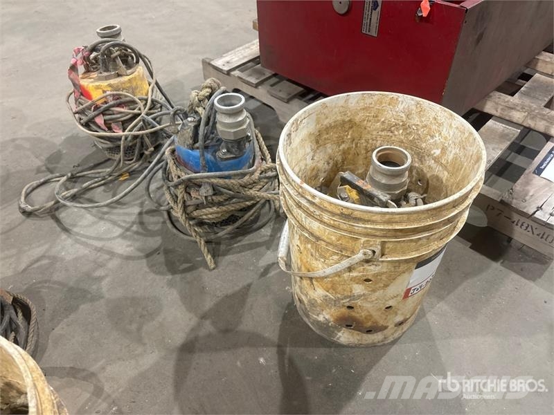 Quantity of (3) Submersible Water Pump Drugi deli