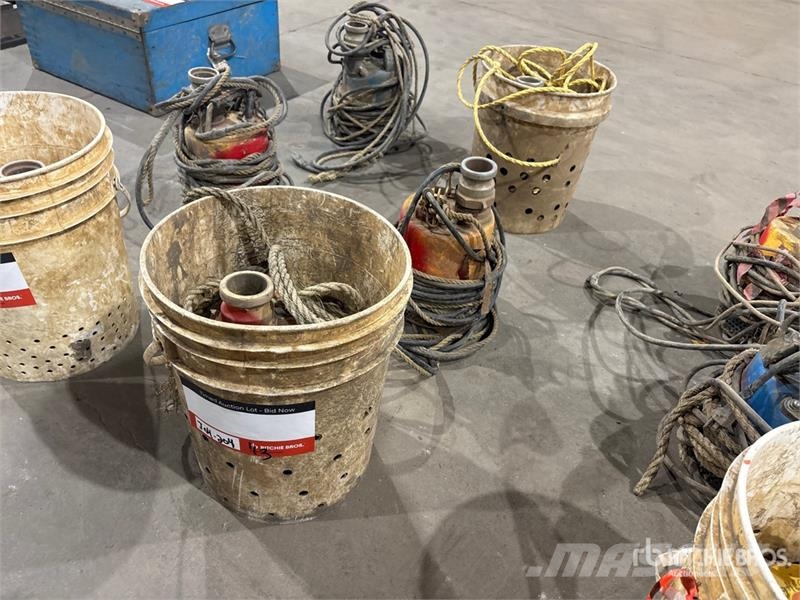  Quantity of (3) Submersible Water Pump Drugi deli