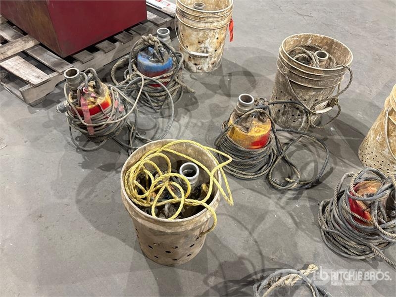  Quantity of (3) Submersible Water Pump Drugi deli