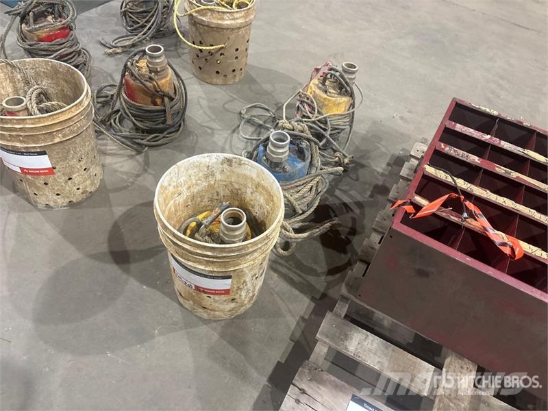 Quantity of (3) Submersible Water Pump Drugi deli