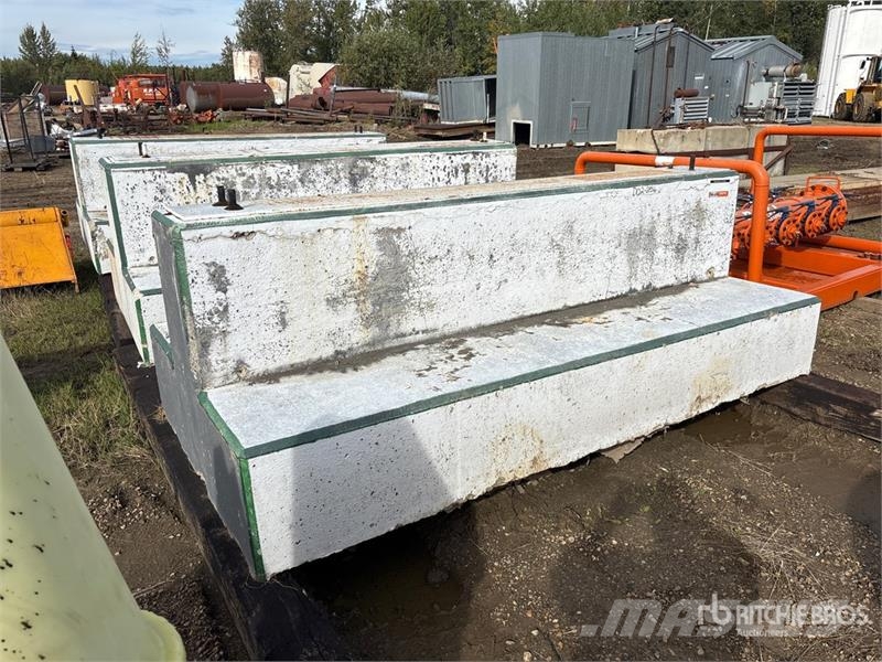 Quantity of (3) T-Shaped Concrete Bases Barrier Ďalšie komponenty