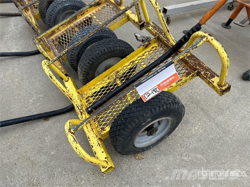  Quantity of (3) Tank Carts Drugi deli