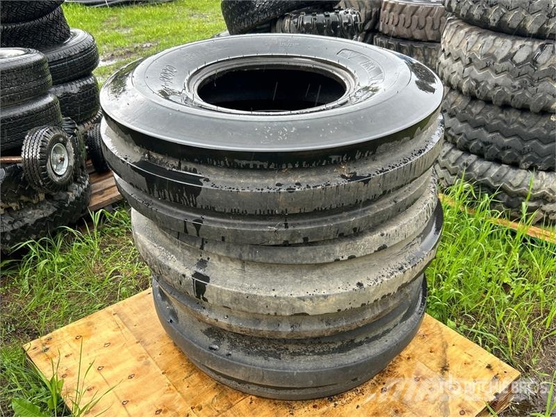 Quantity of (3) TF - 9090 11.00 - 16 Tires Opony, koła i felgi
