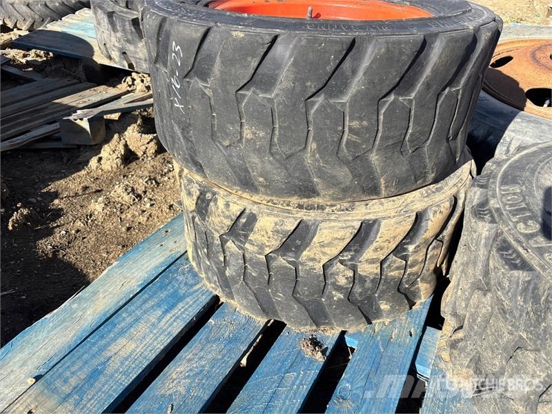 Quantity of (3) Tires Gume, točkovi i felne