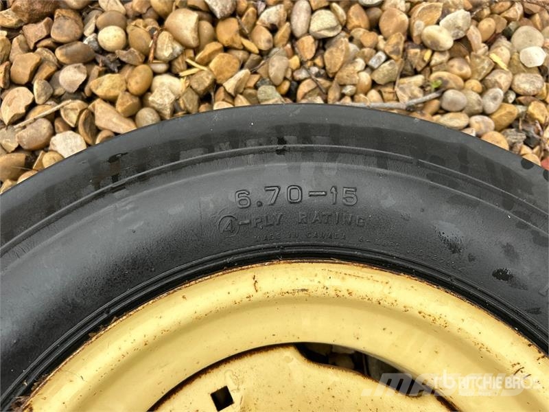 Quantity of (3) Tires Gume, kotači i naplatci