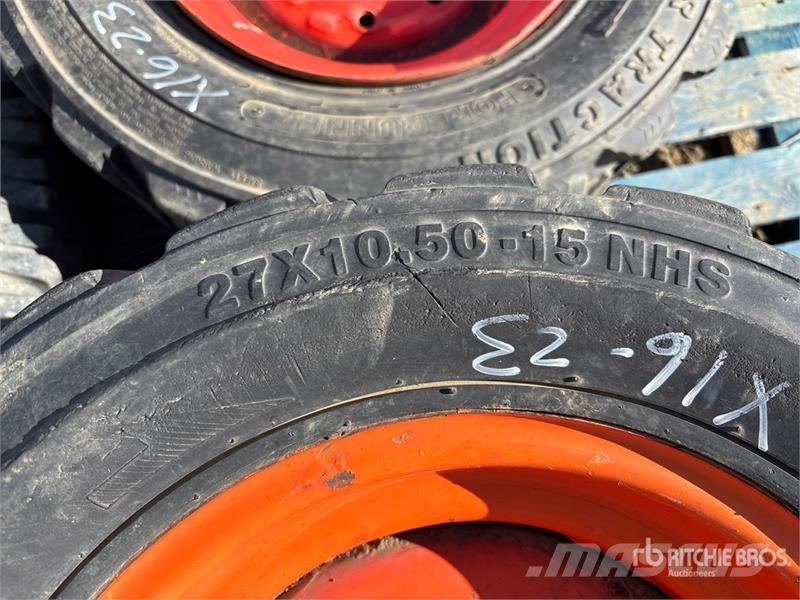 Quantity of (3) Tires Gume, točkovi i felne