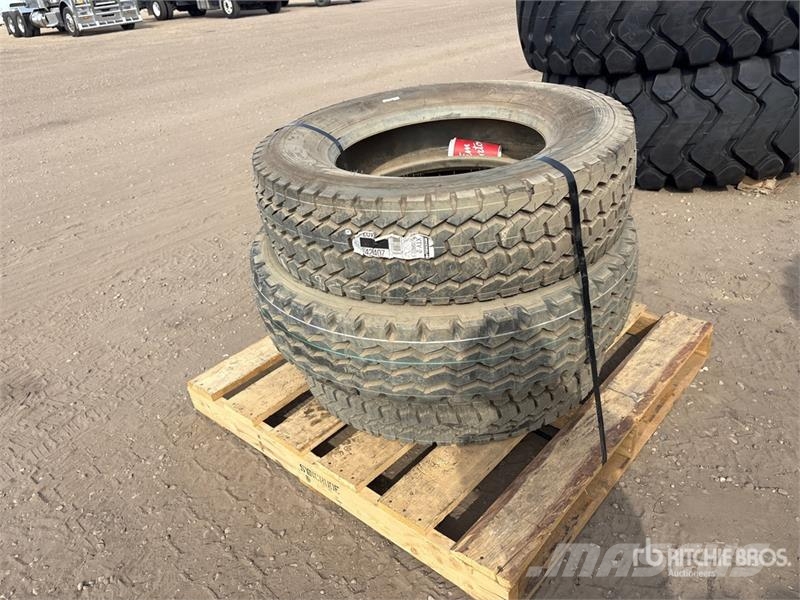 Quantity of (3) Tires Tyres, wheels and rims