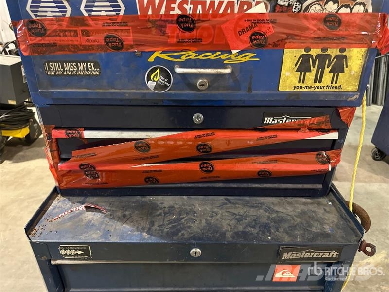  Quantity of (3) Tool Box معدات البناء - غير ذلك