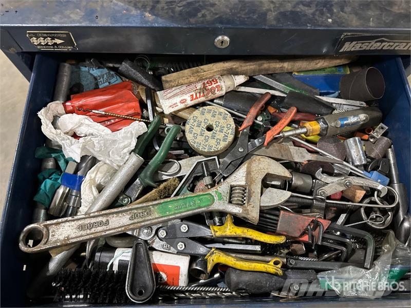  Quantity of (3) Tool Box معدات البناء - غير ذلك