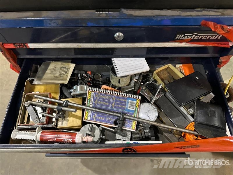  Quantity of (3) Tool Box معدات البناء - غير ذلك