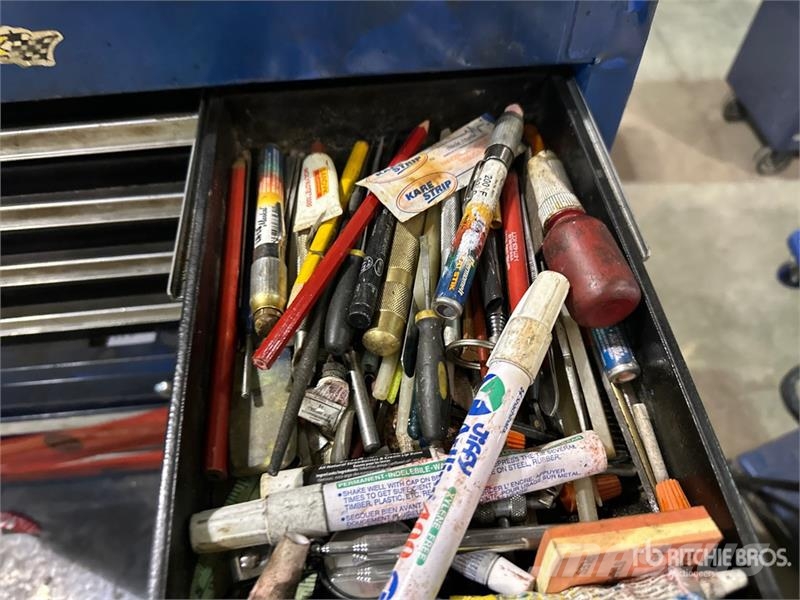  Quantity of (3) Tool Box معدات البناء - غير ذلك