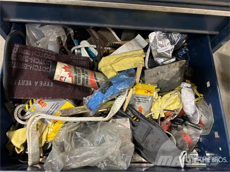  Quantity of (3) Tool Box معدات البناء - غير ذلك