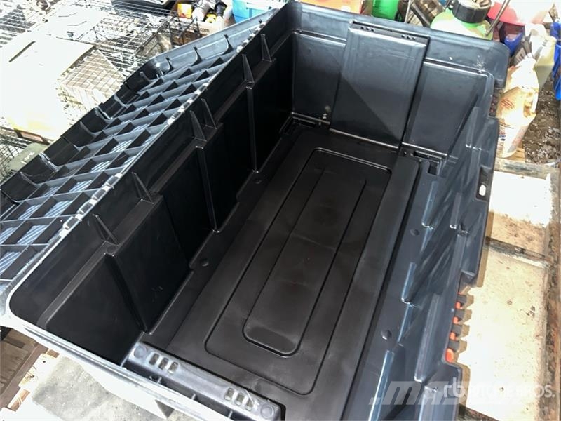 Quantity of (3) Tool Box Строителство - Други